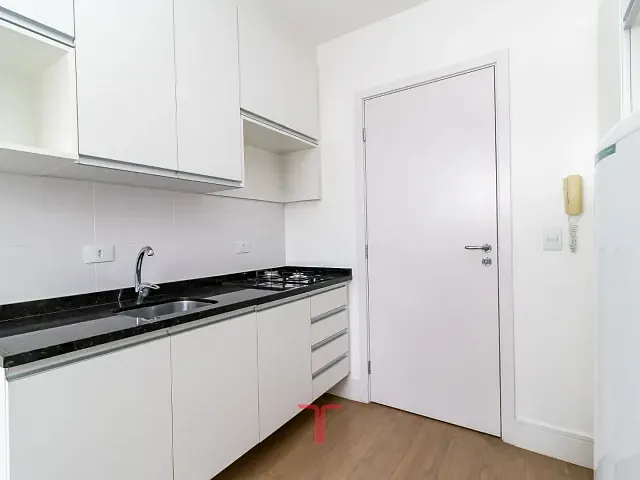 Apartamento com 58m² 1 quarto e 1 banheiro, para alugar, no bairro Rebouças em Curitiba
