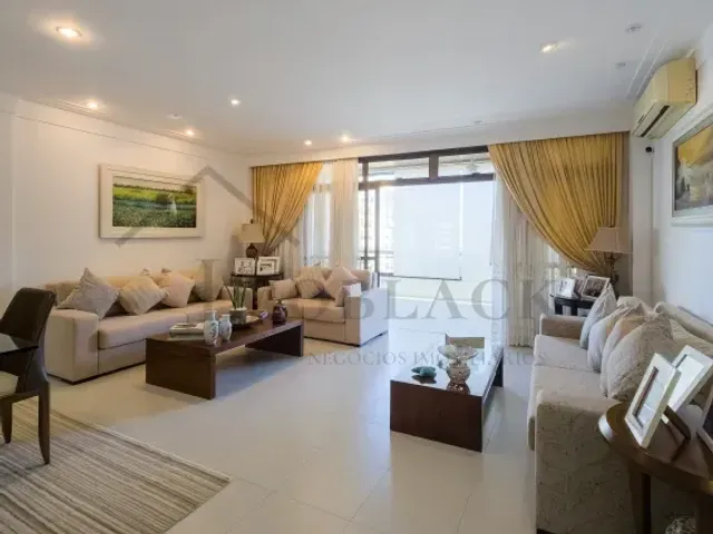 Apartamento com 240m² 4 quartos e 3 banheiros, à venda, no bairro Barra da Tijuca em Rio de Janeiro