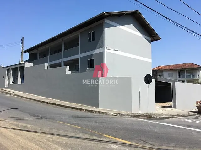 Apartamento 1 quarto e 1 banheiro, para alugar, no bairro Salto em Blumenau