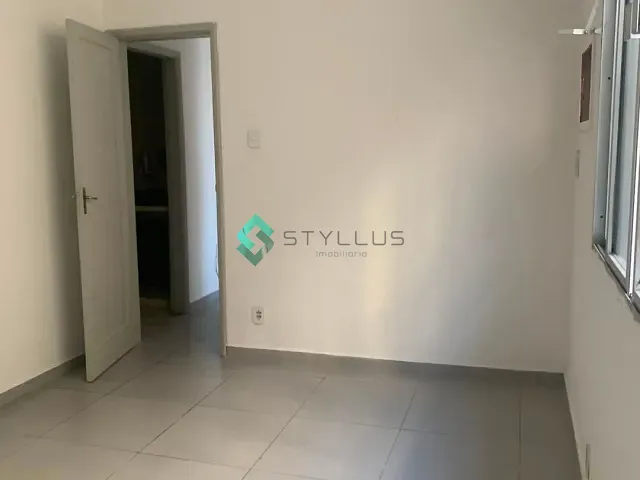 Apartamento 1 quarto e 1 banheiro, para alugar, no bairro Méier em Rio de Janeiro