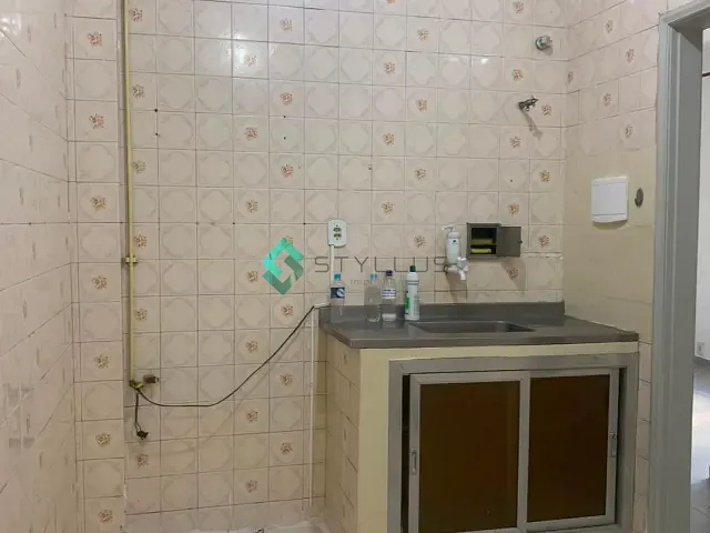 Apartamento 1 quarto e 1 banheiro, para alugar, no bairro Méier em Rio de Janeiro