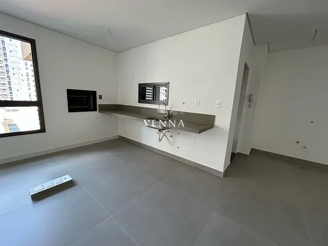Apartamento com 271m² 3 quartos e 4 banheiros, à venda, no bairro Gleba Fazenda Palhano em Londrina