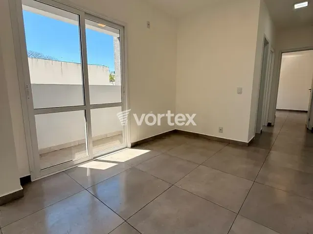 Apartamento 2 quartos e 1 banheiro, para alugar, no bairro Nova Esperança em Uruguaiana