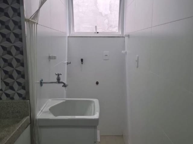 Apartamento 2 quartos e 1 banheiro, à venda, no bairro Centro em Juiz de Fora