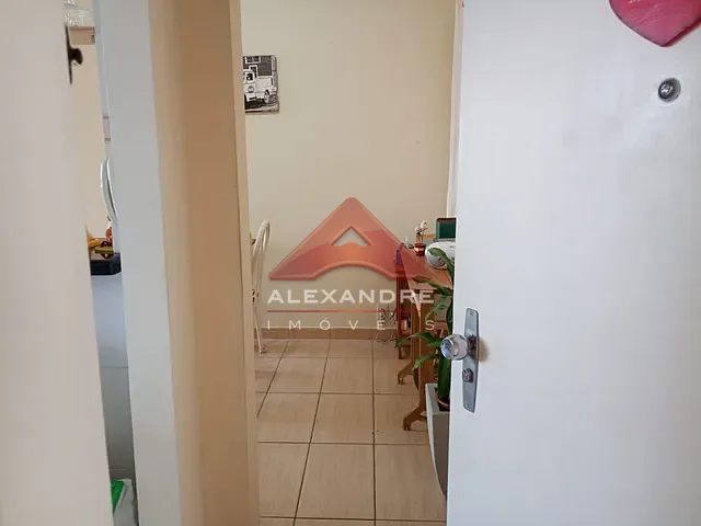 Apartamento 3 quartos e 1 banheiro, à venda, no bairro Jardim Satélite em São José dos Campos