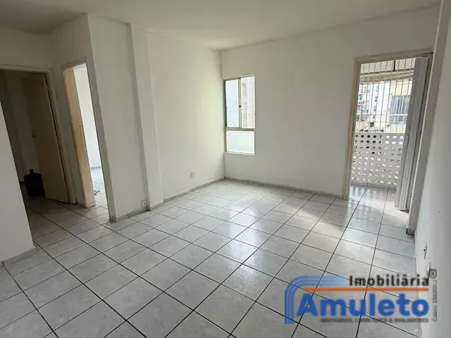 Apartamento 2 quartos e 1 banheiro, para alugar, no bairro Várzea em Recife