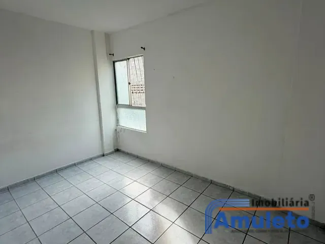 Apartamento 2 quartos e 1 banheiro, para alugar, no bairro Várzea em Recife
