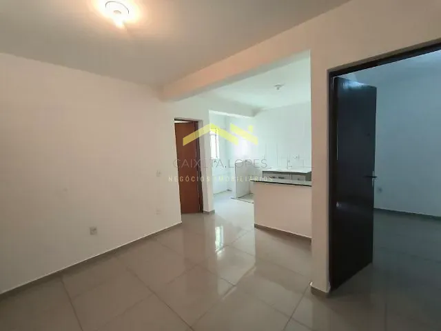 Apartamento 2 quartos e 1 banheiro, para alugar, no bairro Parque Oratório em Santo André