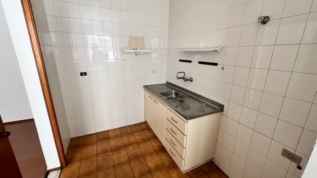 Apartamento com 80m² 2 quartos e 1 banheiro, à venda, no bairro Centro em Londrina