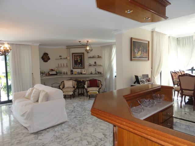 Apartamento com 488m² 4 quartos e 6 banheiros, para alugar, no bairro Jardim Vila Mariana em São Paulo