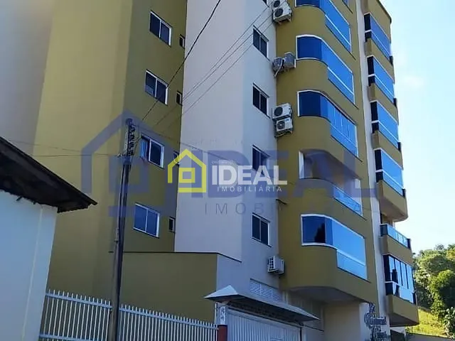Apartamento 2 quartos e 2 banheiros, à venda, no bairro Balneário em Piratuba