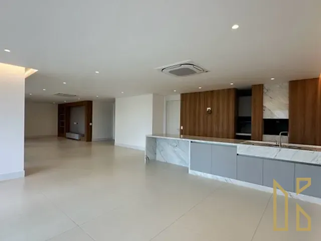 Apartamento 4 quartos e 6 banheiros, à venda, no bairro Bela Suiça em Londrina