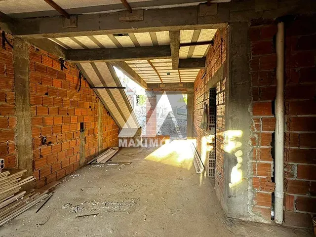 Apartamento 2 quartos e 1 banheiro, à venda, no bairro Centro em Araçuaí