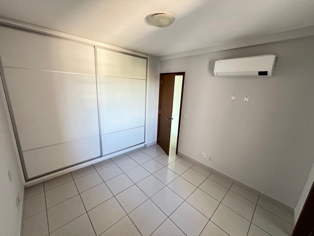 Apartamento com 90m² 3 quartos e 1 banheiro, à venda, no bairro Village Veneza em Goiânia