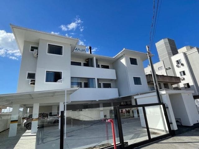 Foto do Apartamento - Apartamento de 2 dormitórios em Palhoça, ótima localização, piso em porcelanato. Não perca esta oportunidade de morar próximo ao centro da cidade de Palhoça. | Michelli Lima da Silva