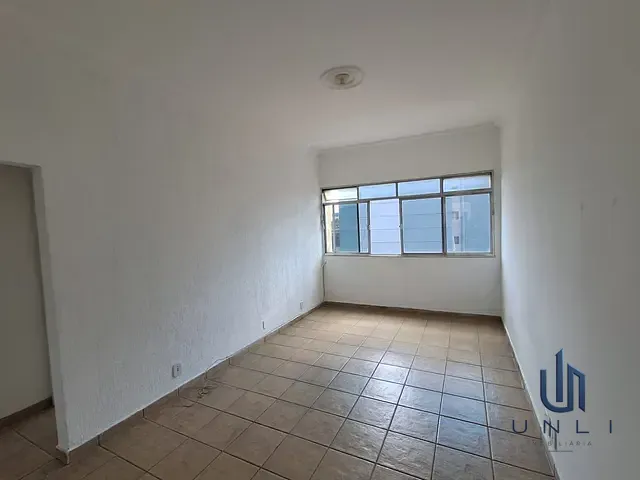 Apartamento 2 quartos e 1 banheiro, para alugar, no bairro Aterrado em Volta Redonda