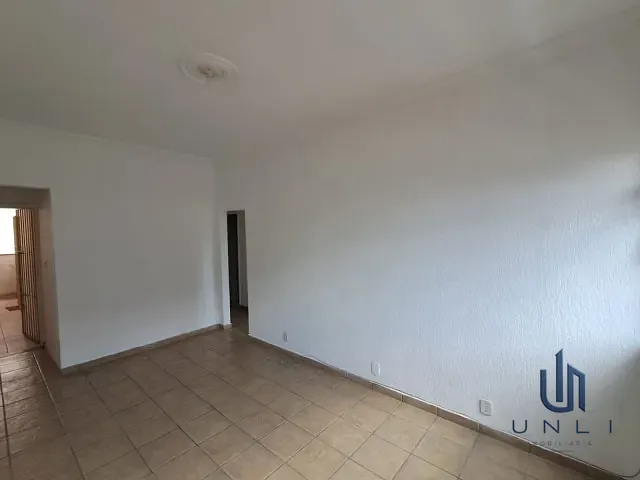 Apartamento 2 quartos e 1 banheiro, para alugar, no bairro Aterrado em Volta Redonda