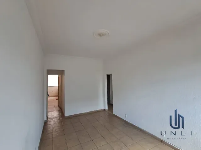 Apartamento 2 quartos e 1 banheiro, para alugar, no bairro Aterrado em Volta Redonda