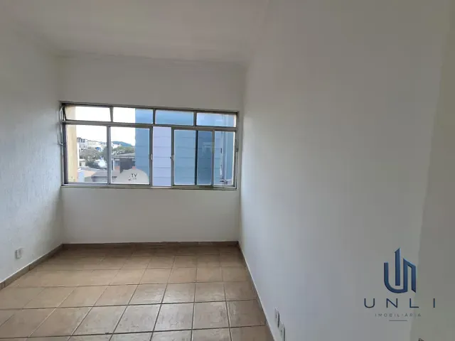 Apartamento 2 quartos e 1 banheiro, para alugar, no bairro Aterrado em Volta Redonda
