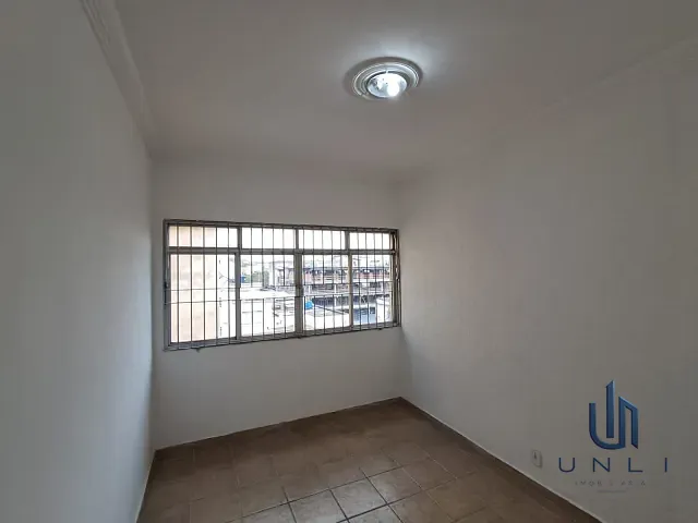 Apartamento 2 quartos e 1 banheiro, para alugar, no bairro Aterrado em Volta Redonda