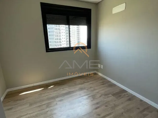 Apartamento 2 quartos e 2 banheiros, para alugar, no bairro Areal em Pelotas