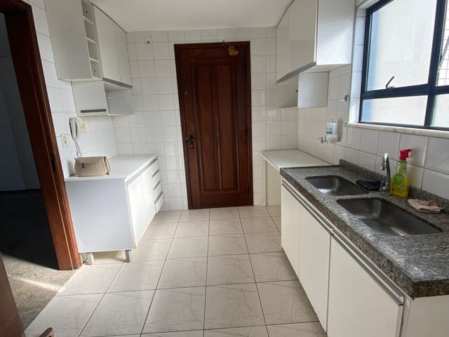 Apartamento com 115m² 3 quartos e 3 banheiros, à venda, no bairro Calhau em São Luís