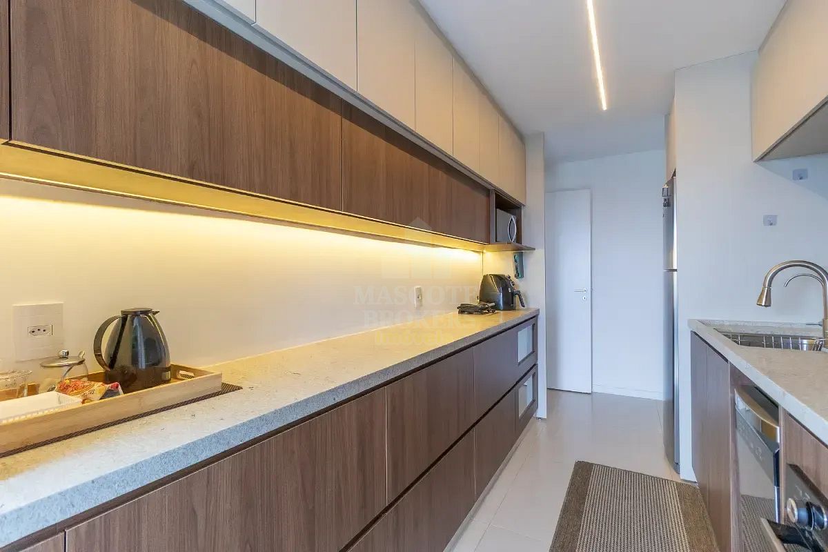 Apartamento à venda com 3 quartos, 136m² - Foto 4
