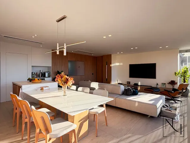 Apartamento com 167m² 3 quartos e 4 banheiros, à venda, no bairro Jardim das Acácias em São Paulo