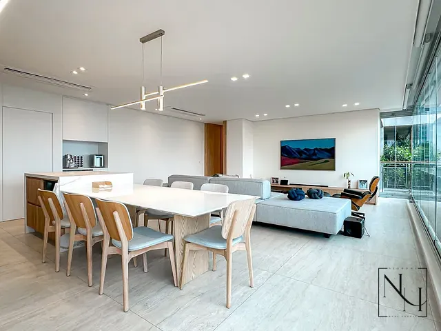 Apartamento com 167m² 3 quartos e 4 banheiros, à venda, no bairro Jardim das Acácias em São Paulo