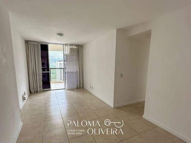 Apartamento 2 quartos e 2 banheiros, para alugar, no bairro Jacarepaguá em Rio de Janeiro