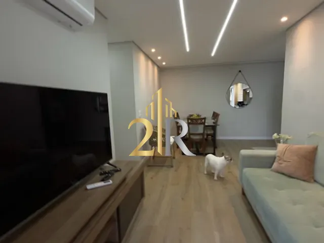 Apartamento com 81m² 3 quartos e 2 banheiros, à venda, no bairro Vila Isa em São Paulo