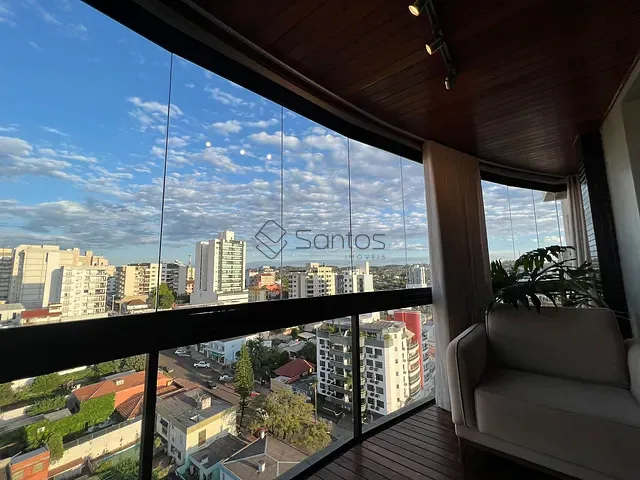Apartamento com 162m² 3 quartos e 3 banheiros, à venda, no bairro Centro em Ijuí