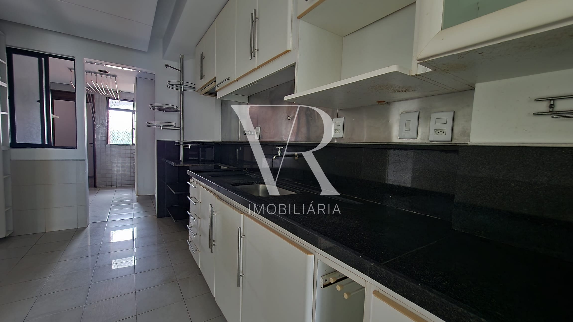 Apartamento à venda com 3 quartos, 167m² - Foto 15