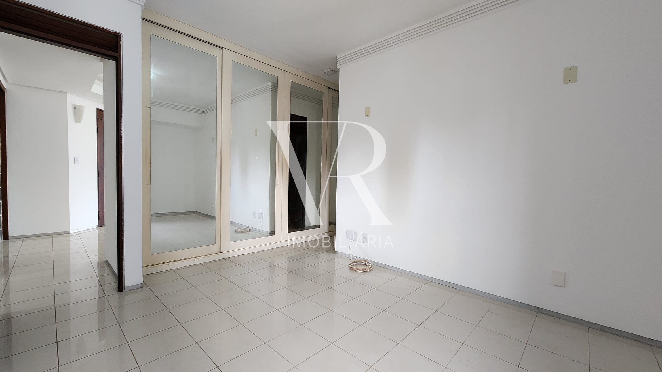Apartamento à venda com 3 quartos, 167m² - Foto 10