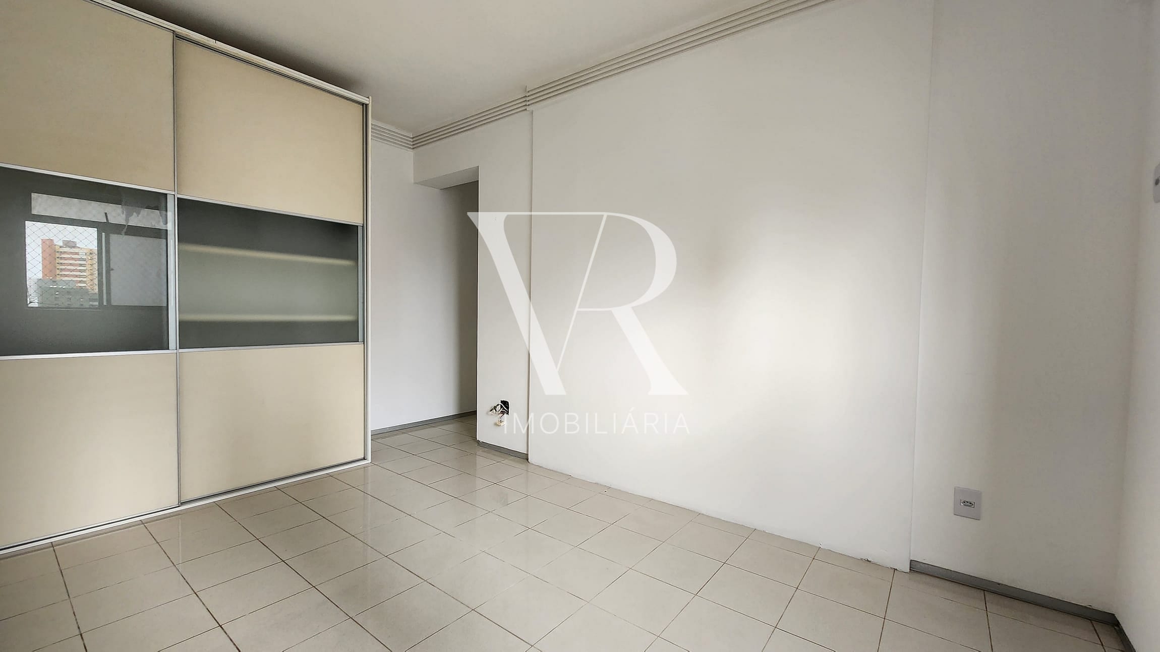 Apartamento à venda com 3 quartos, 167m² - Foto 12
