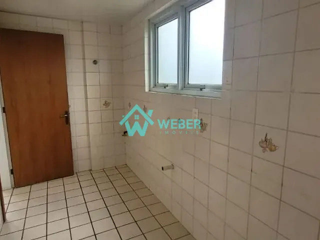 Apartamento com 110m² 2 quartos e 1 banheiro, para alugar, no bairro Centro em Novo Hamburgo