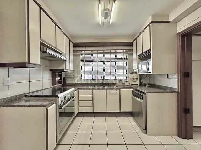 Apartamento com 360m² 4 quartos e 3 banheiros, para alugar, no bairro Ponta Aguda em Blumenau