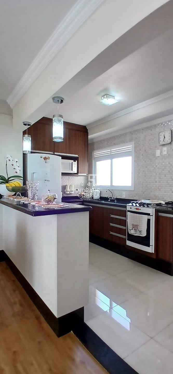 Apartamento à venda com 3 quartos, 87m² - Foto 4