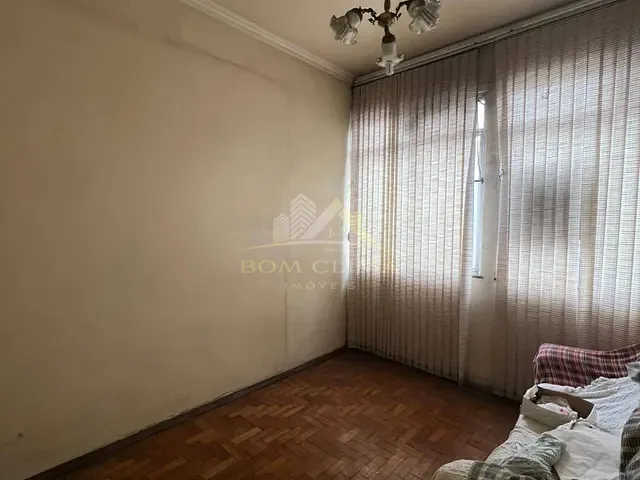 Apartamento 3 quartos e 1 banheiro, à venda, no bairro Centro em Juiz de Fora