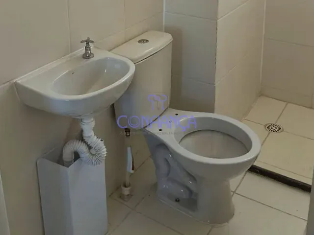 Apartamento com 63m² 2 quartos e 1 banheiro, para alugar, no bairro Santa Cruz em Rio de Janeiro