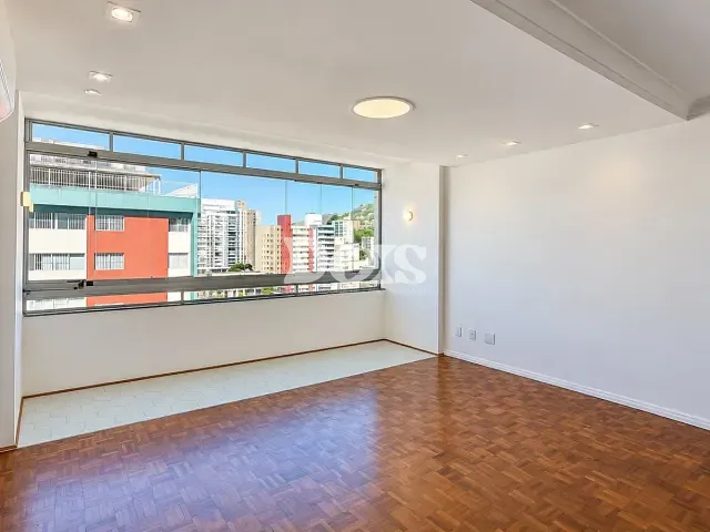 Apartamento 3 quartos e 3 banheiros, para alugar, no bairro Praia do Canto em Vitória