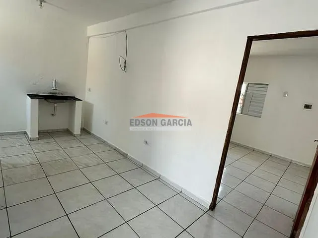 Apartamento 1 quarto e 1 banheiro, para alugar, no bairro Parque São Bento em Sorocaba