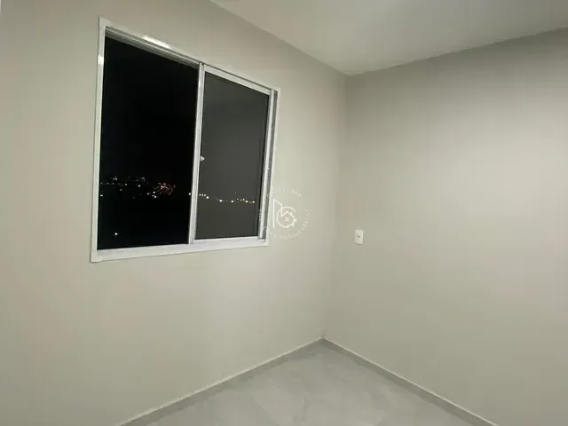 Apartamento com 37m² 2 quartos e 1 banheiro, para alugar, no bairro Vila das Bandeiras em Guarulhos