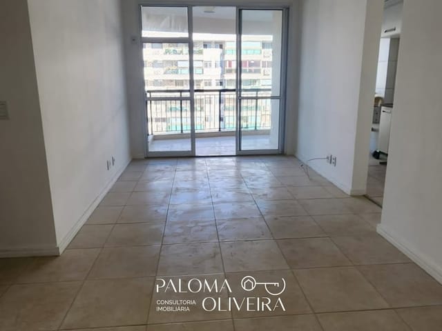 Apartamento 2 quartos e 2 banheiros, para alugar, no bairro Jacarepaguá em Rio de Janeiro