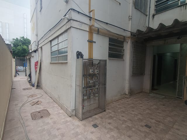 Apartamento 2 quartos e 1 banheiro, para alugar, no bairro Campo Grande em Rio de Janeiro