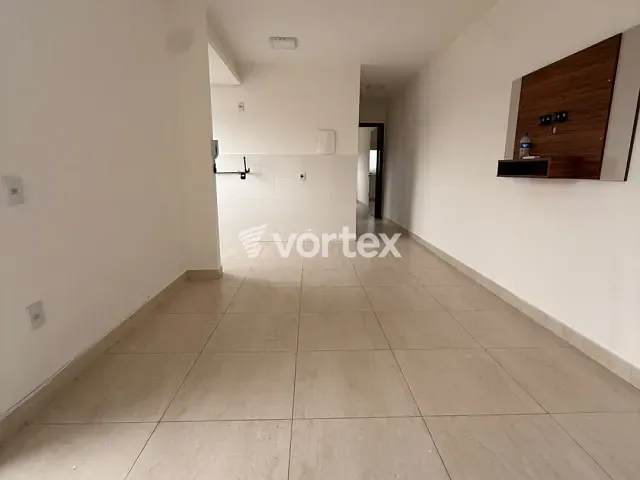 Apartamento 2 quartos e 1 banheiro, para alugar, no bairro Santana em Uruguaiana