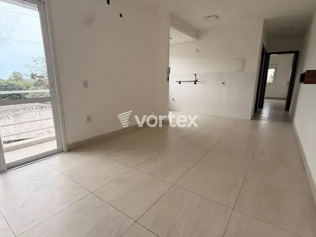 Apartamento 2 quartos e 1 banheiro, para alugar, no bairro Santana em Uruguaiana