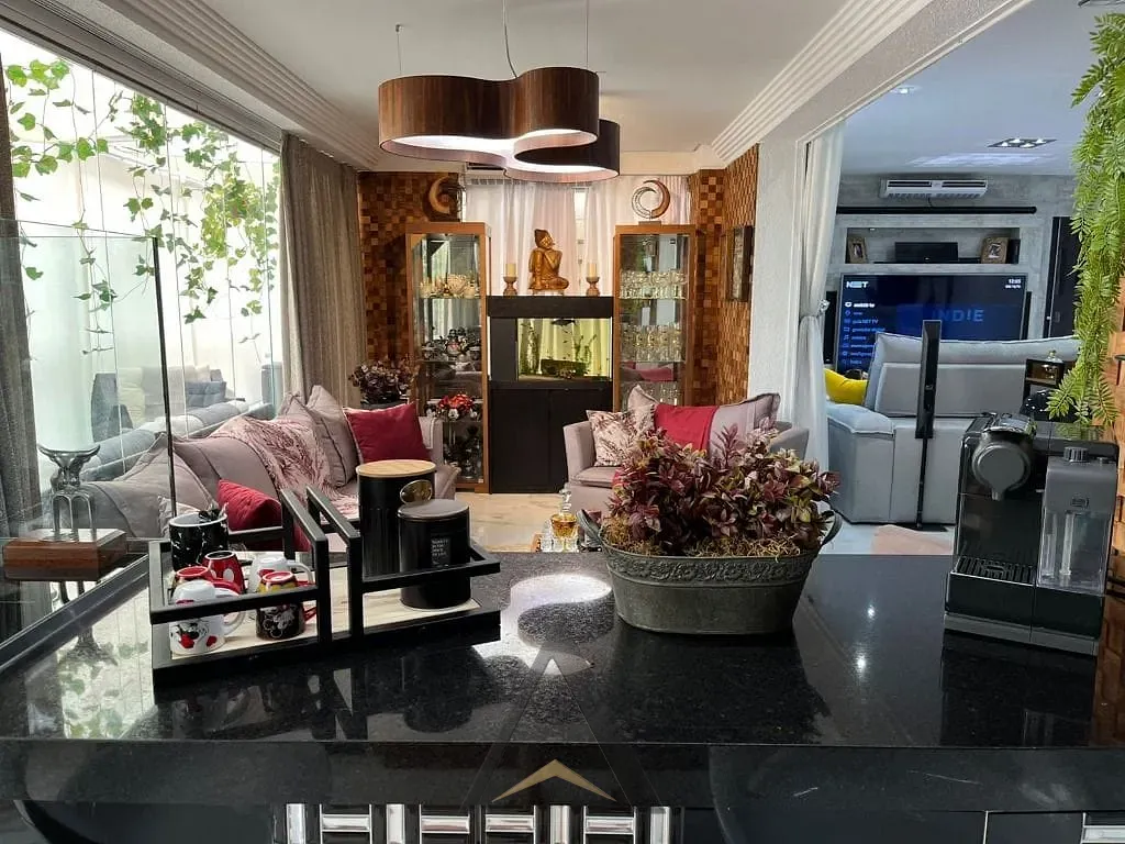 Apartamento, 3 quartos, 178 m² - Foto 1