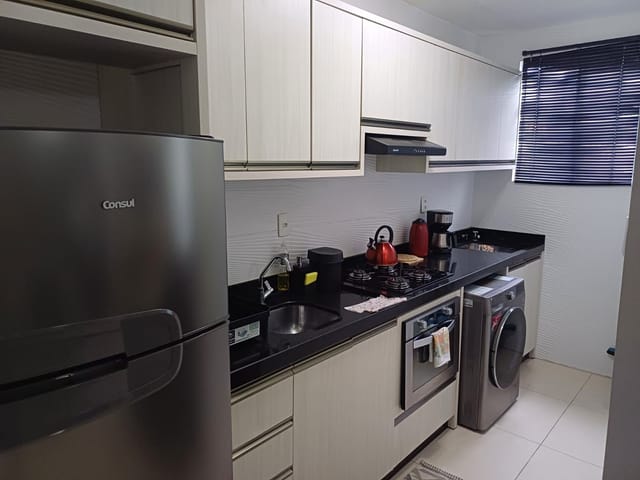 Apartamento com 55m² 2 quartos e 1 banheiro, à venda, no bairro Espinheiros em Itajaí