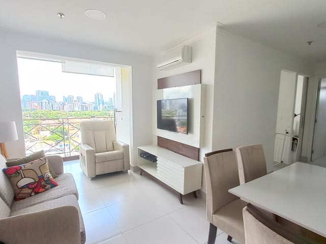 Apartamento com 91m² 2 quartos e 1 banheiro, para alugar, no bairro Vila Olímpia em São Paulo